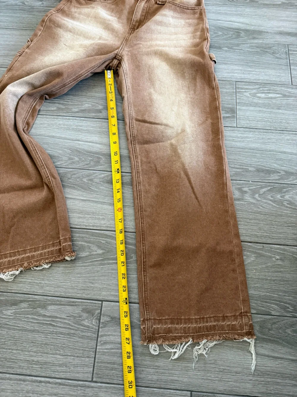 Manfinity|Brown Carpenter Cargo Pants-Wide leg jeans in size small•closet staple